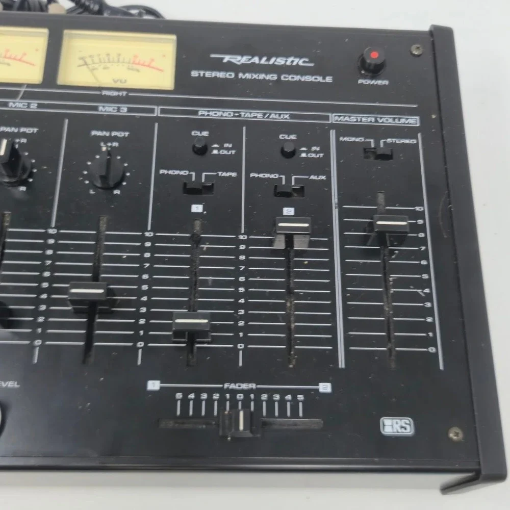 Vintage Realistic 32-1200B Stereo Mixing Console DJ Audio Mixer VU Tested Works
